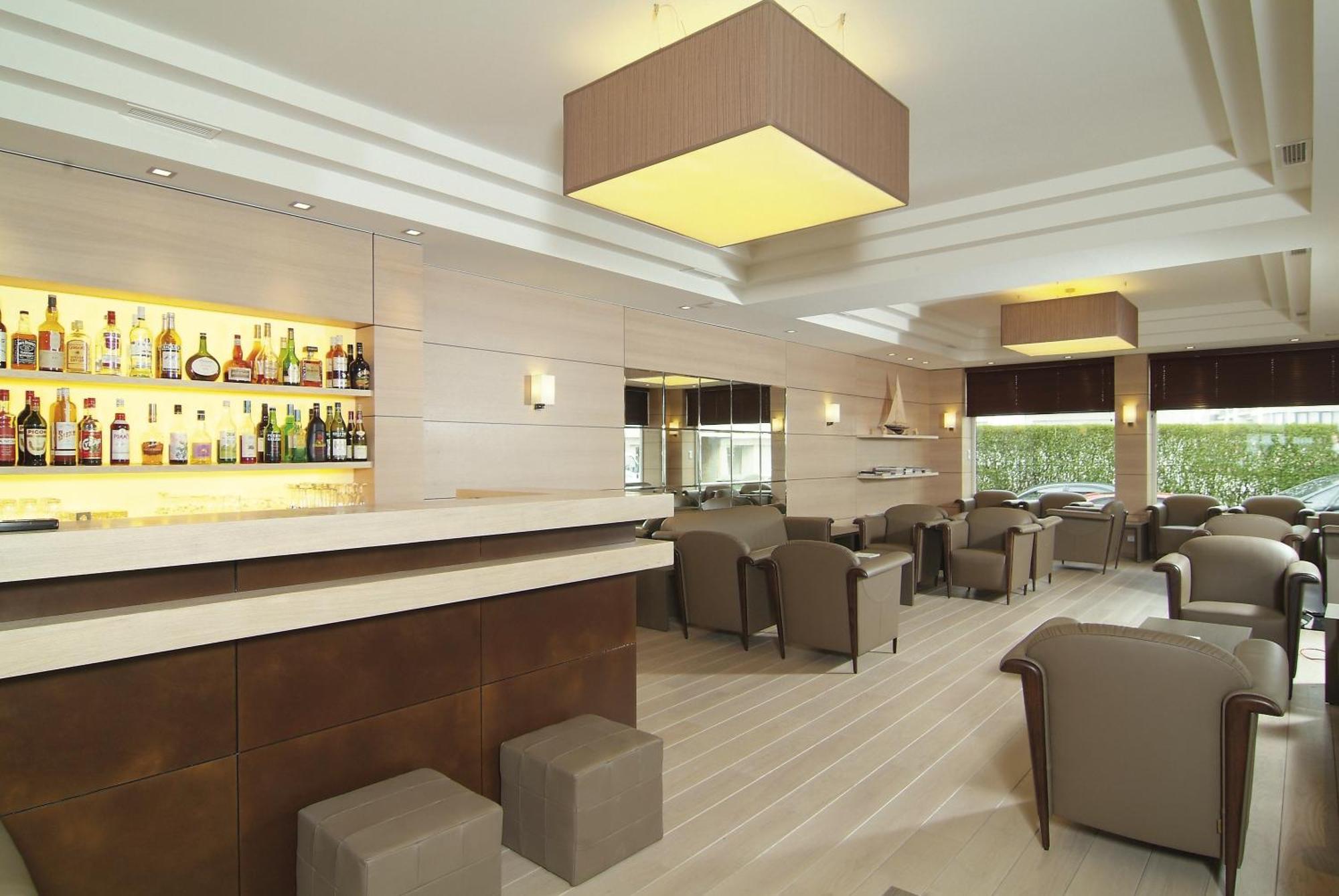 Hotel Atlanta Knokke ภายนอก รูปภาพ