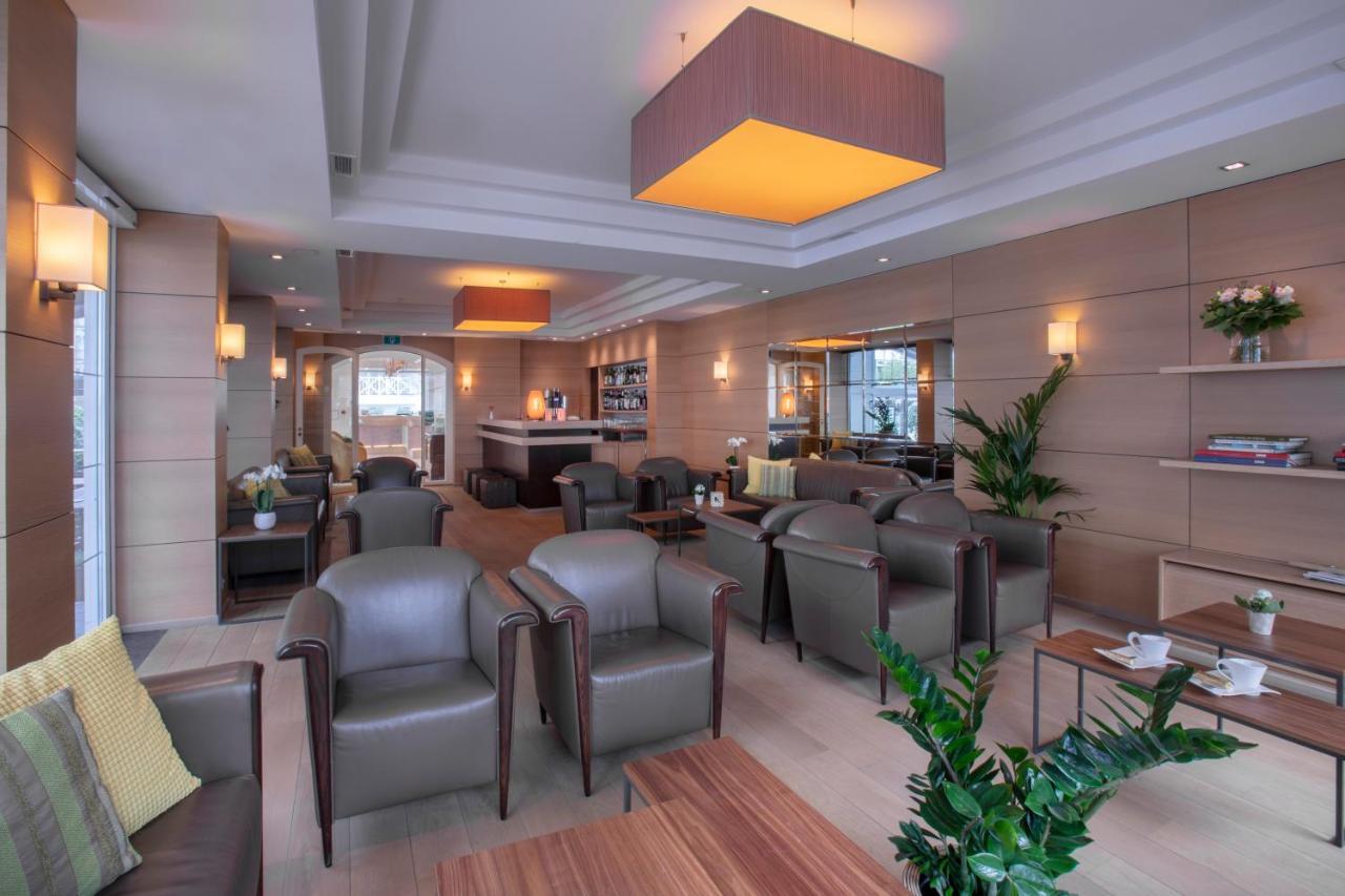 Hotel Atlanta Knokke ภายนอก รูปภาพ